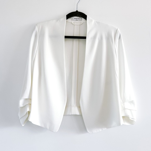 Aritzia Jackets & Blazers - Aritzia Babaton Macauley Short Blazer